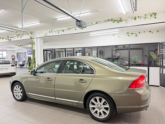 Volvo S80 8 of 30