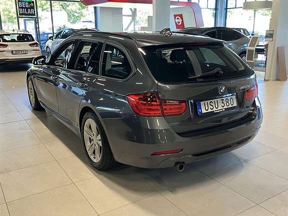 BMW 320d 3 of 11