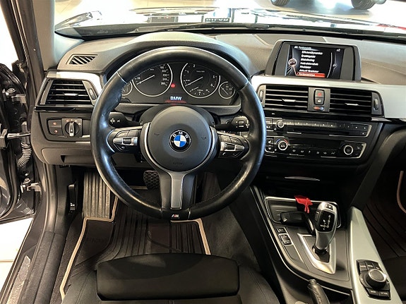 BMW 320d 2 of 11