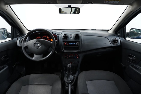 Dacia Sandero 12 of 21