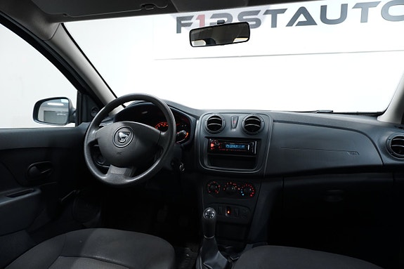 Dacia Sandero 13 of 21