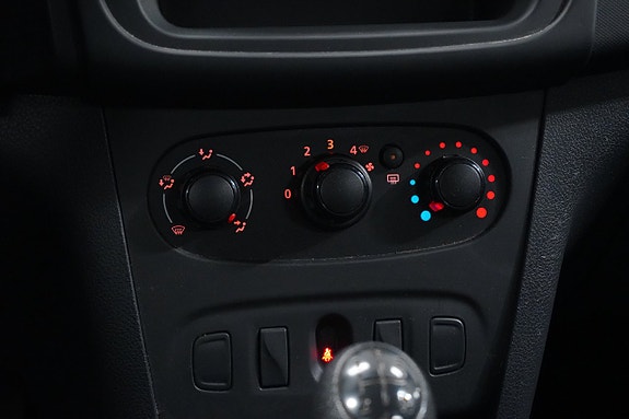 Dacia Sandero 18 of 21