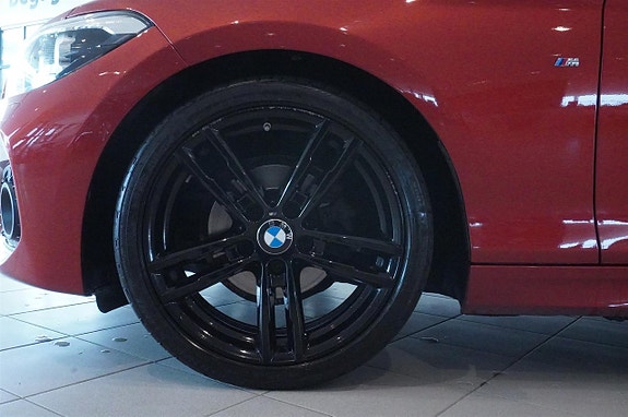 BMW 118i 12 of 12