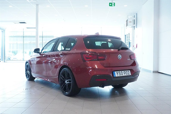 BMW 118i 4 of 12