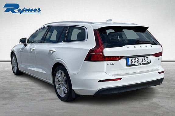 Volvo V60 3 of 5
