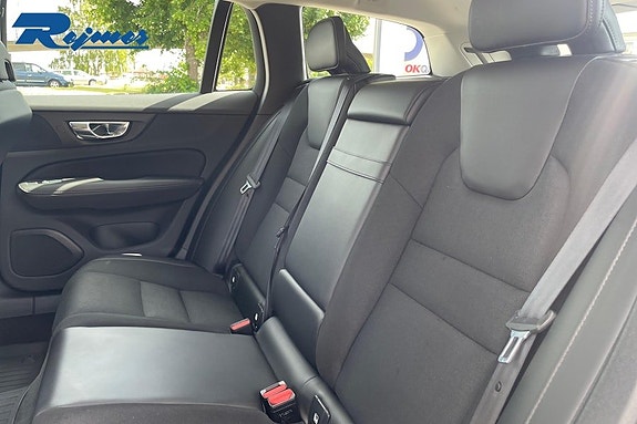 Volvo V60 14 of 20