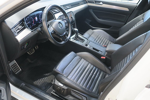 Volkswagen Passat Alltrack 5 of 5