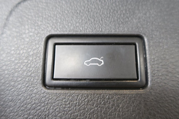 Volkswagen Passat Alltrack 18 of 19