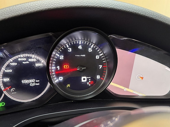 Porsche Cayenne S 15 of 19