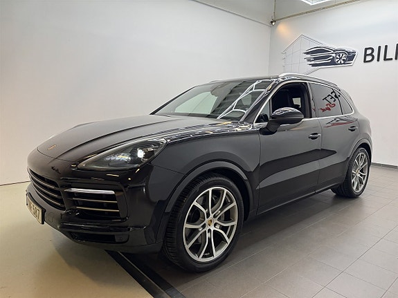Porsche Cayenne S 5 of 5