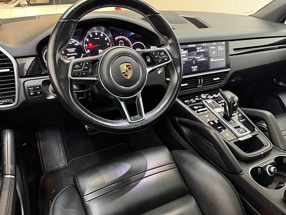 Porsche Cayenne S 9 of 19