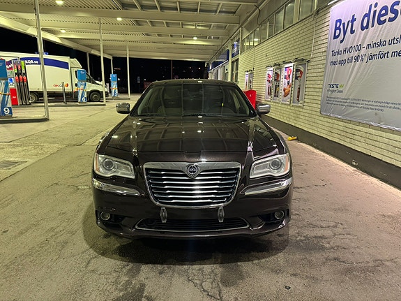 Lancia Thema 6 of 11
