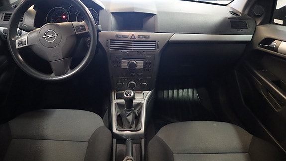 Opel Astra 7 of 7