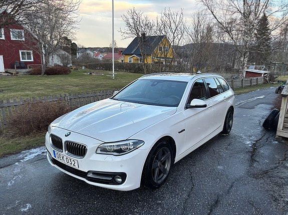 BMW 520d 3 of 5