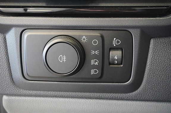 Ford Transit Custom 12 of 20