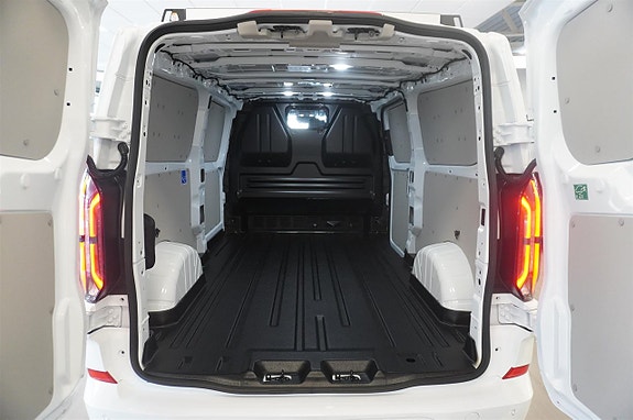 Ford Transit Custom 6 of 20
