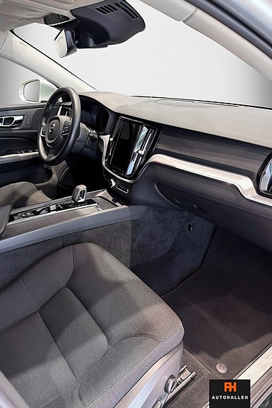 Volvo V60 9 of 13