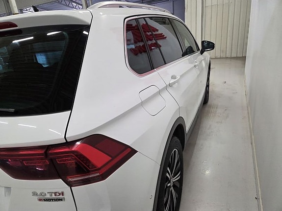 Volkswagen Tiguan 6 of 10