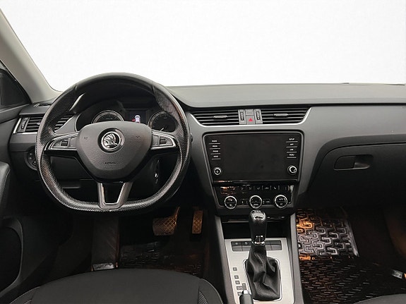 Skoda Octavia 13 of 30