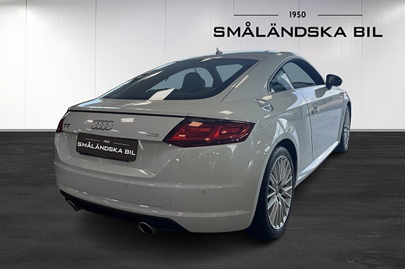 Audi TT 4 of 5