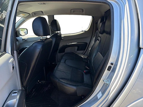 Mitsubishi L200 9 of 25