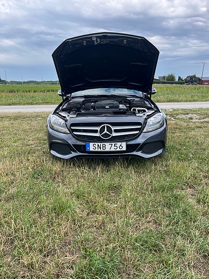 Mercedes-Benz C180 4 of 12