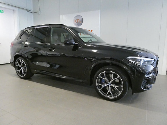 BMW X5 3 of 5