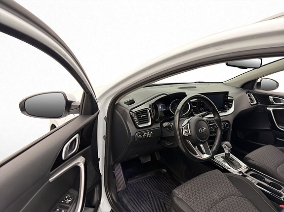 Kia Ceed 11 of 30