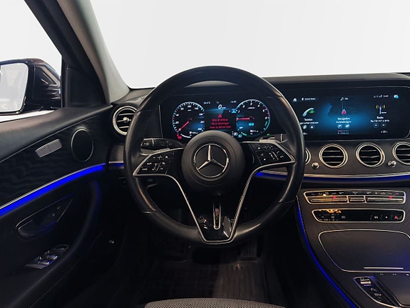Mercedes-Benz E300 9 of 10