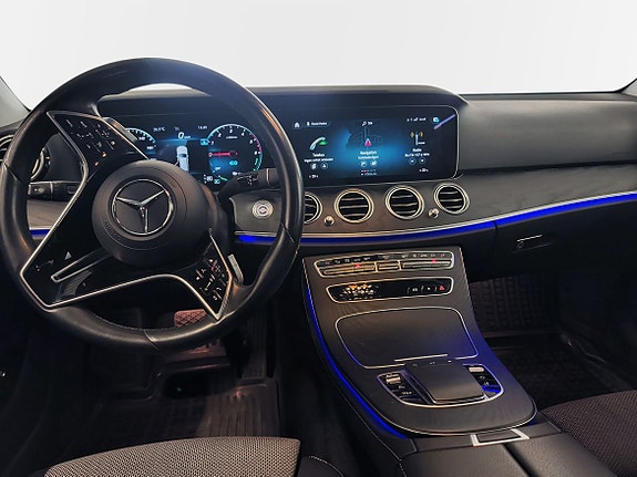 Mercedes-Benz E300 8 of 10