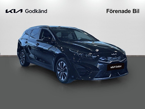 Kia Ceed 3 of 5