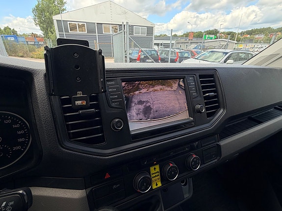 Volkswagen Crafter 7 of 12