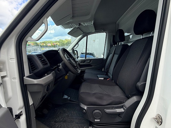 Volkswagen Crafter 5 of 5