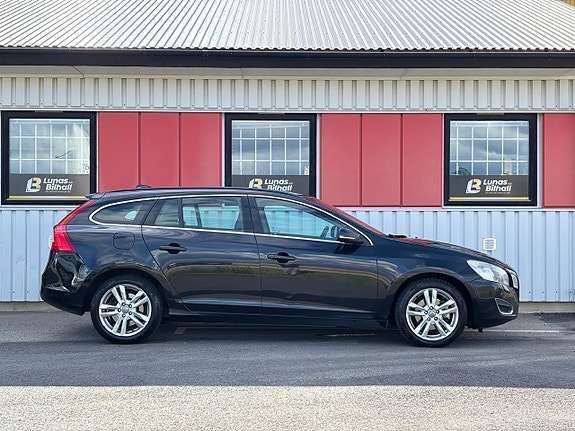 Volvo V60 6 of 23