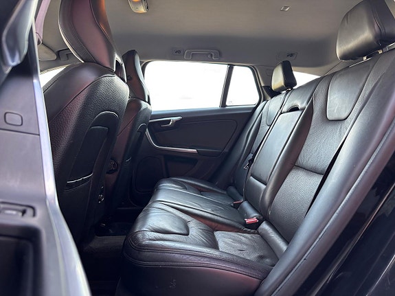 Volvo V60 21 of 23