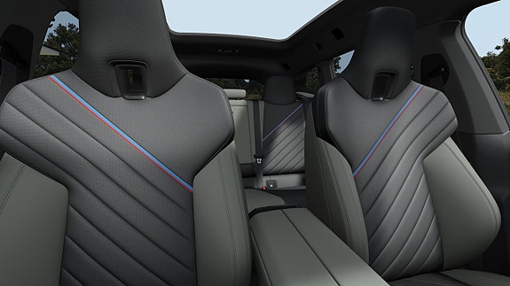 BMW iX 10 of 13