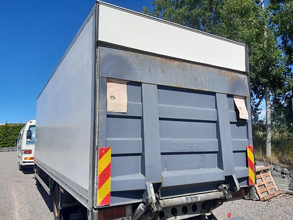 Volvo FL6 10 4 of 8