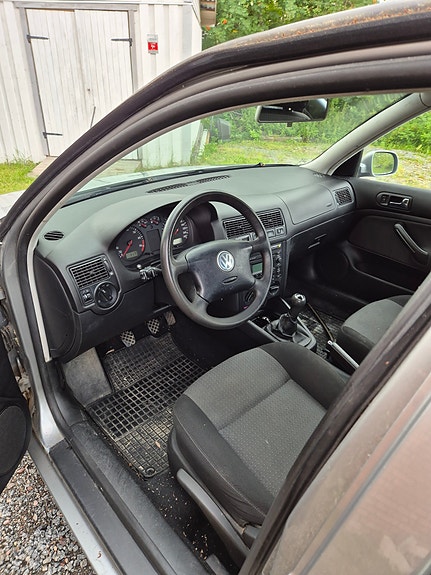 Volkswagen Golf III 3 of 4