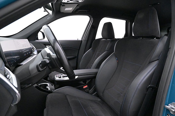 BMW iX1 9 of 27