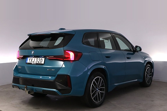 BMW iX1 5 of 5