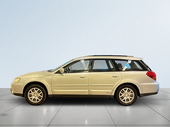 Subaru Outback 4 of 5