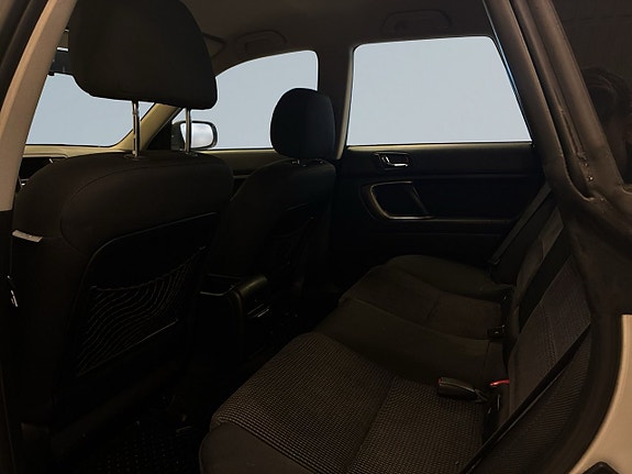 Subaru Outback 13 of 21