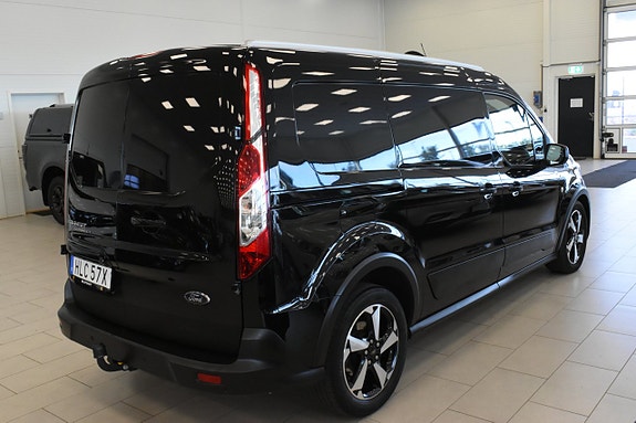 Ford Transit Connect 4 of 5