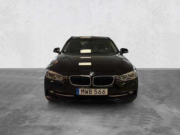 BMW 318d 8 of 22