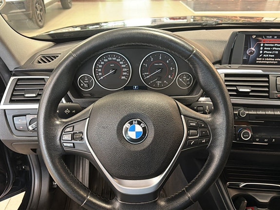 BMW 318d 16 of 22