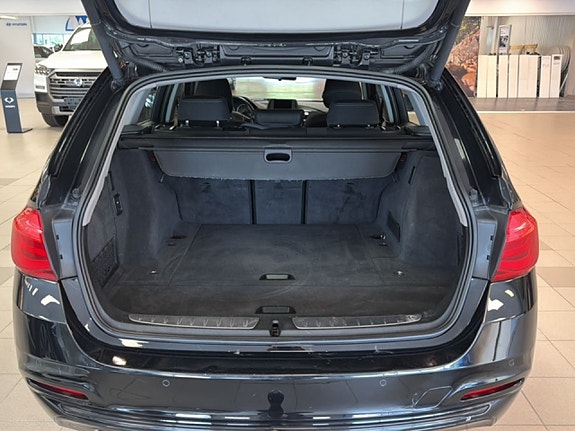 BMW 318d 9 of 22