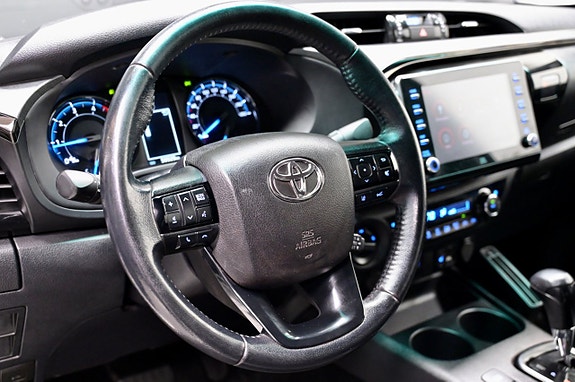Toyota HiLux 15 of 24
