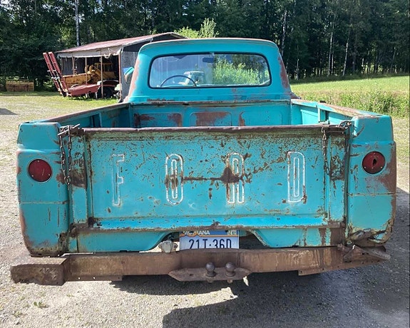 Ford F-100 5 of 5