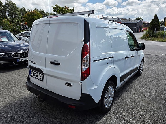 Ford Transit Connect 5 of 5