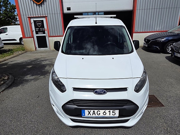 Ford Transit Connect 3 of 5